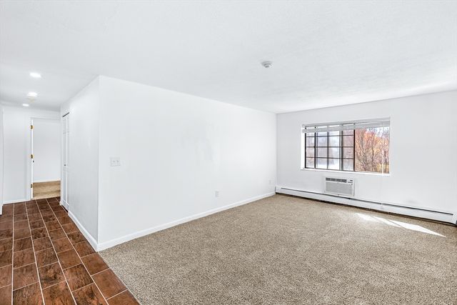 135 Grove Street 135, Rockland, MA 02370