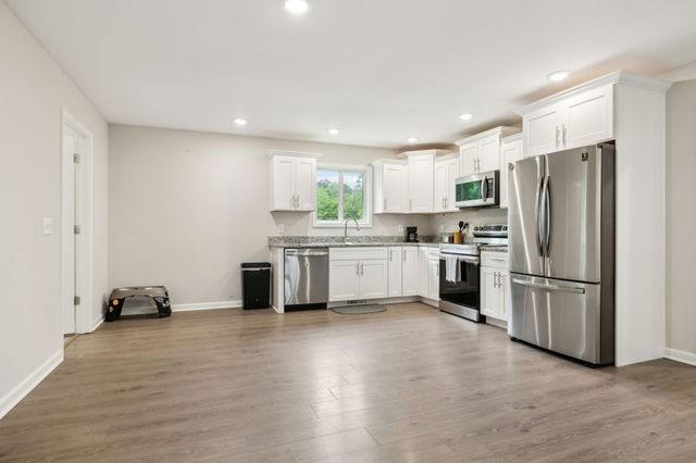 194 Hunter Ave, Carthage, TN 37030