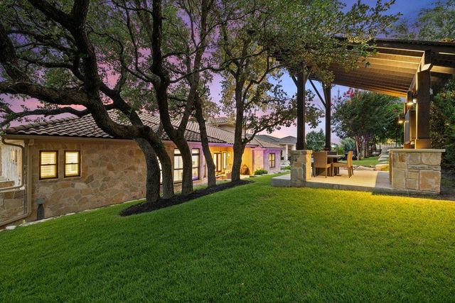 320 Bisset CT, Lakeway, TX 78738