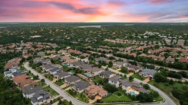 320 Bisset CT, Lakeway, TX 78738