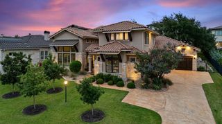 320 Bisset CT, Lakeway, TX 78738