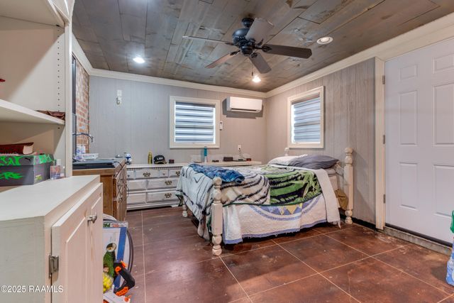 151 Suzanne Dejean Drive, Opelousas, LA 70570