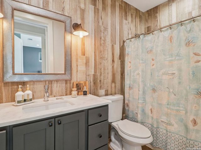 120 Golden Eagle Loop, Canyon Lake, TX 78133