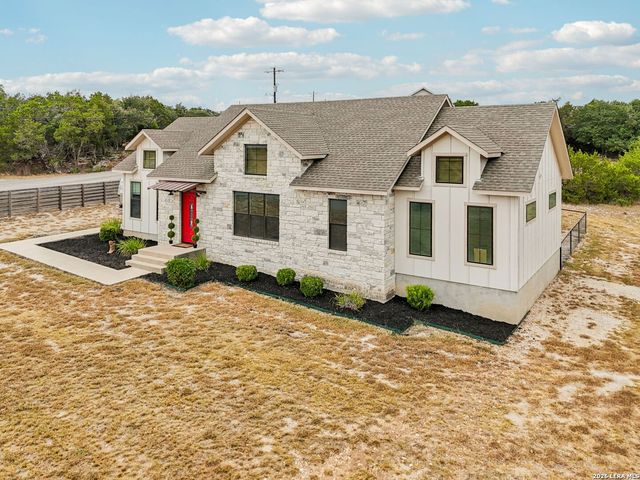 120 Golden Eagle Loop, Canyon Lake, TX 78133