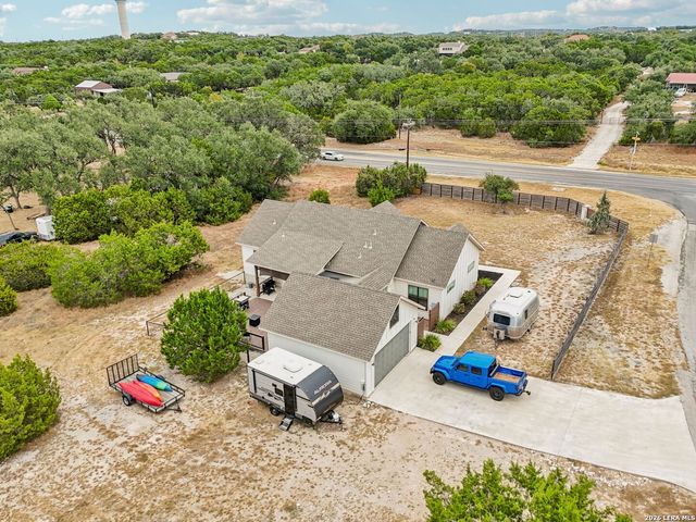 120 Golden Eagle Loop, Canyon Lake, TX 78133