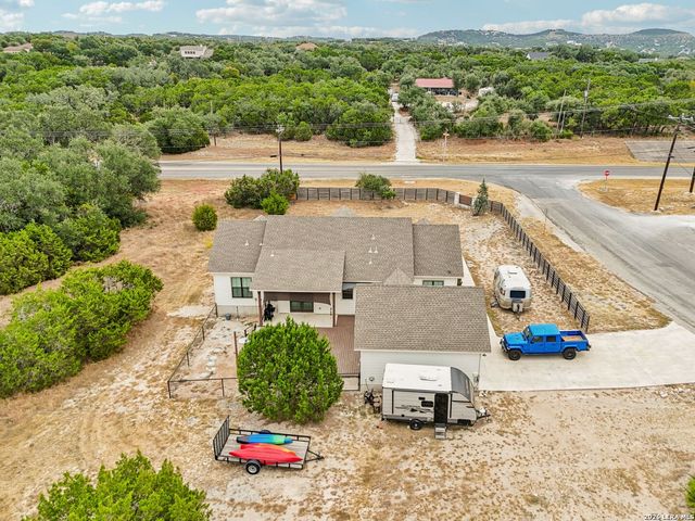 120 Golden Eagle Loop, Canyon Lake, TX 78133
