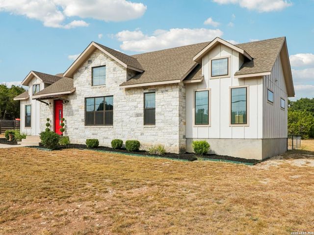 120 Golden Eagle Loop, Canyon Lake, TX 78133