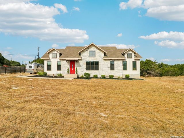 120 Golden Eagle Loop, Canyon Lake, TX 78133