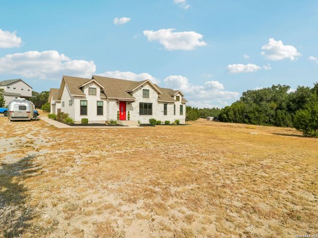 120 Golden Eagle Loop, Canyon Lake, TX 78133