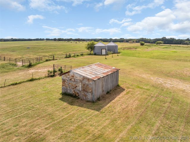 28695 Kennedy Road, Wilson, OK 73463