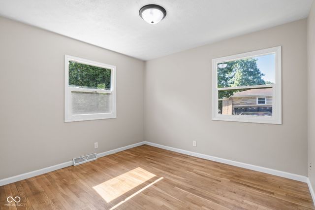 121 Buisdale Drive, Indianapolis, IN 46214