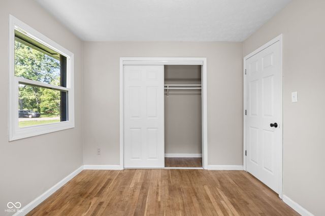 121 Buisdale Drive, Indianapolis, IN 46214