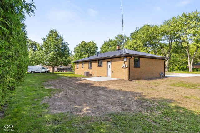 121 Buisdale Drive, Indianapolis, IN 46214