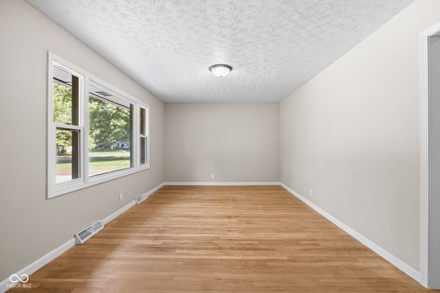 121 Buisdale Drive, Indianapolis, IN 46214