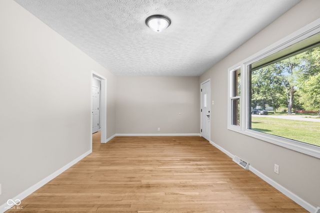 121 Buisdale Drive, Indianapolis, IN 46214