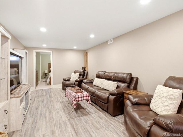 1700 S Irving St, Denver, CO 80219