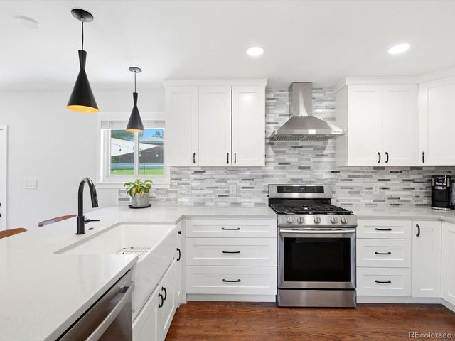 1700 S Irving St, Denver, CO 80219