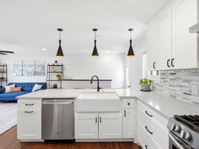 1700 S Irving St, Denver, CO 80219
