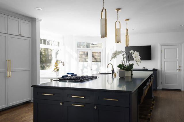 2604 Wooldridge DR, Austin, TX 78703