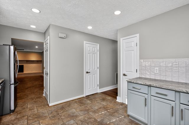 429 Marsailles Road, Versailles, KY 40383