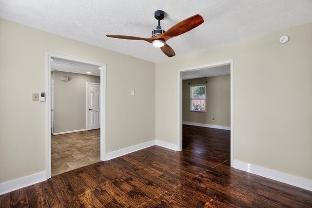 429 Marsailles Road, Versailles, KY 40383