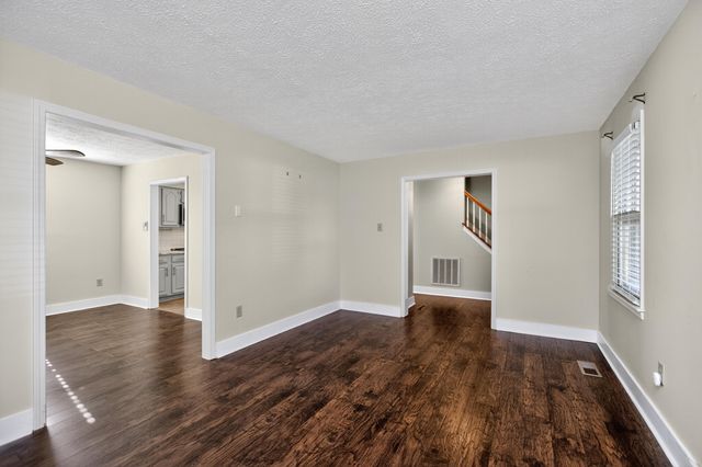 429 Marsailles Road, Versailles, KY 40383