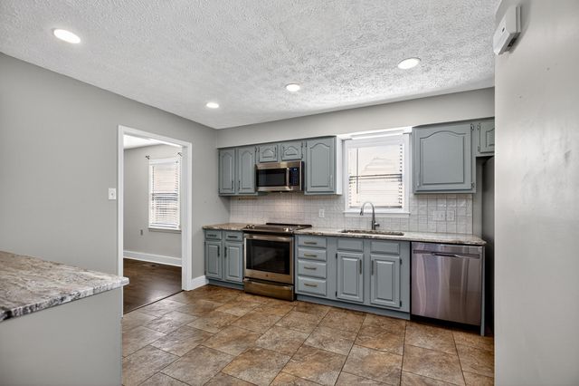 429 Marsailles Road, Versailles, KY 40383