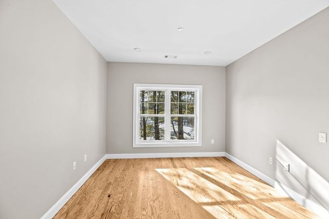 485 Blue Hills Parkway 16, Milton, MA 02186