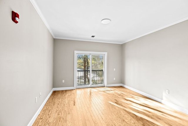 485 Blue Hills Parkway 16, Milton, MA 02186