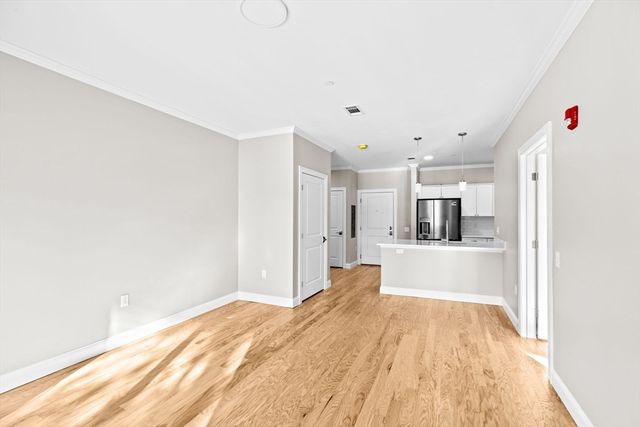 485 Blue Hills Parkway 16, Milton, MA 02186