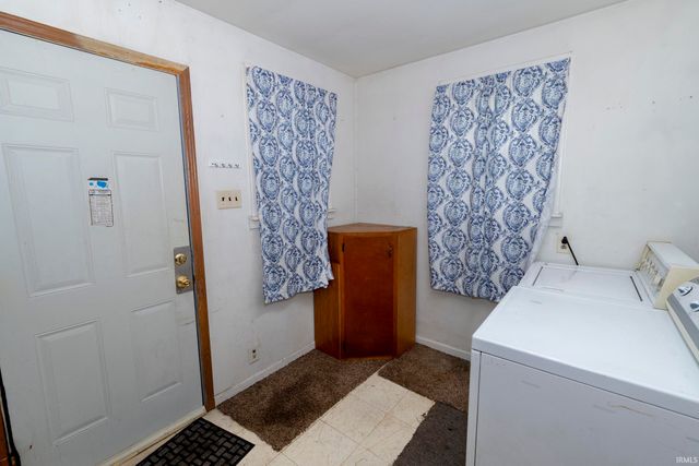 29179 County Road 10, Elkhart, IN 46514