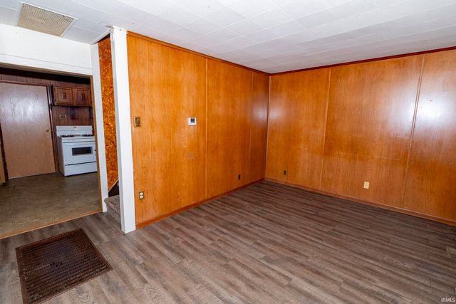 29179 County Road 10, Elkhart, IN 46514