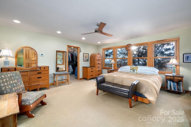 105 Avondale Heights Road, Asheville, NC 28803