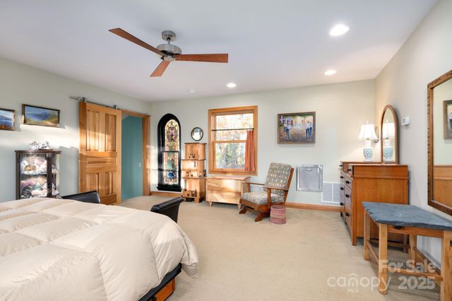 105 Avondale Heights Road, Asheville, NC 28803