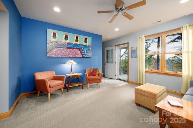 105 Avondale Heights Road, Asheville, NC 28803