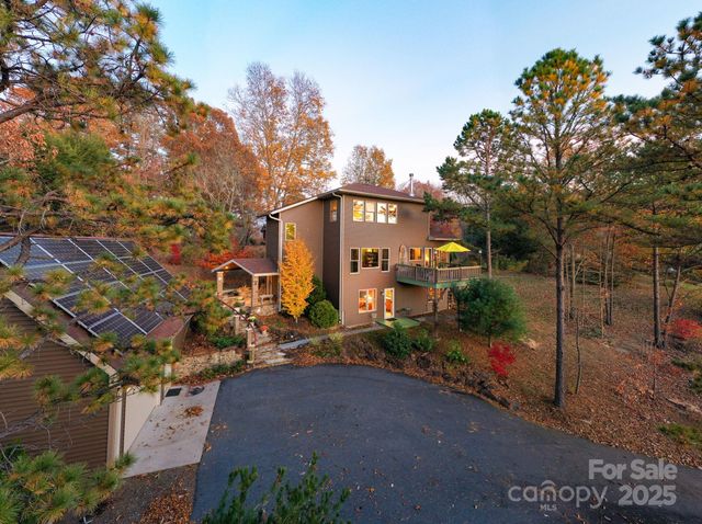 105 Avondale Heights Road, Asheville, NC 28803