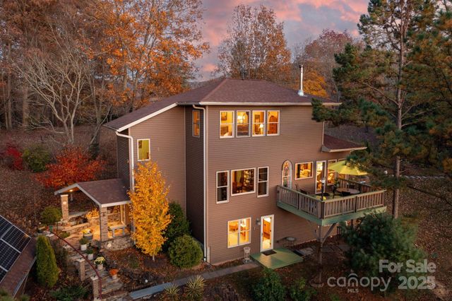 105 Avondale Heights Road, Asheville, NC 28803