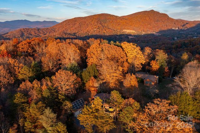 105 Avondale Heights Road, Asheville, NC 28803