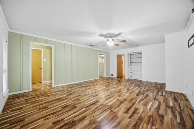 306 Rockbrook Drive, Rockwall, TX 75087