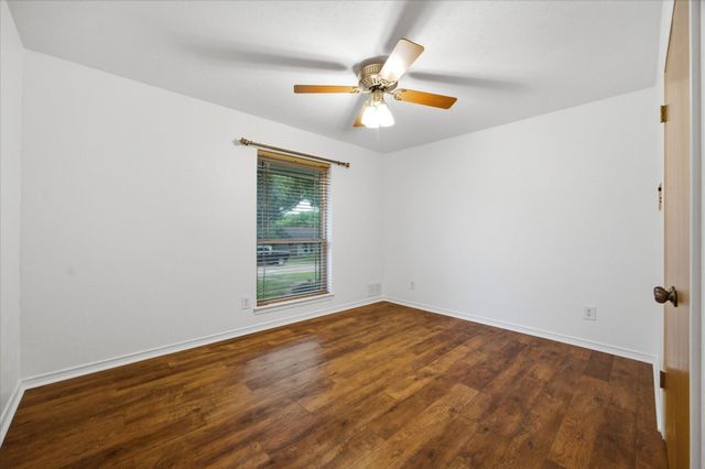 306 Rockbrook Drive, Rockwall, TX 75087