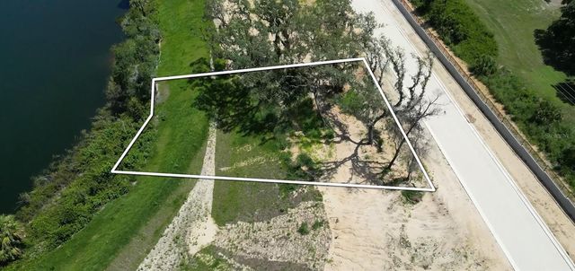 157 TRANQUIL MIRROR LAKE COURT Lot 10, Clermont, FL 34711