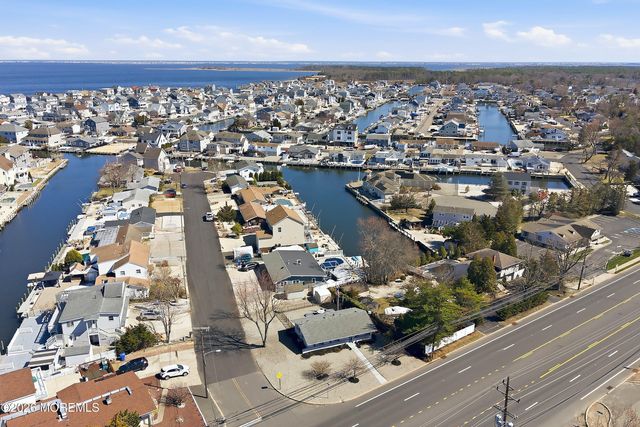 1195 Fischer Boulevard, Toms River, NJ 08753