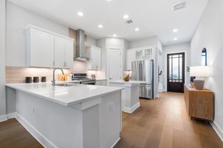 4323 Spicewood Springs RD 9, Austin, TX 78759