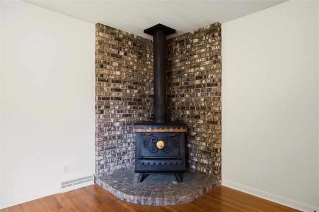 2500 Hillside Drive, Harrisonville, MO 64701