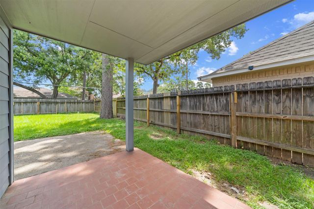 23206 Goodfellow Drive, Spring, TX 77373