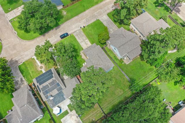 23206 Goodfellow Drive, Spring, TX 77373