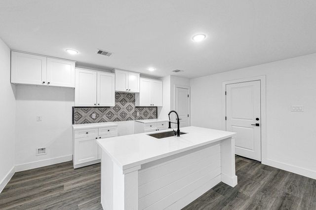 1025 20th Street, Hempstead, TX 77445