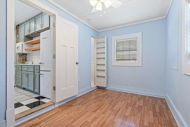 209 W Tahlequah Street, Siloam Springs, AR 72761