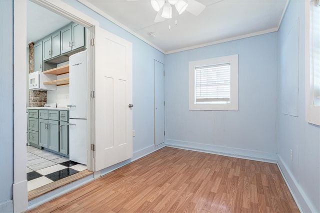 209 W Tahlequah Street, Siloam Springs, AR 72761