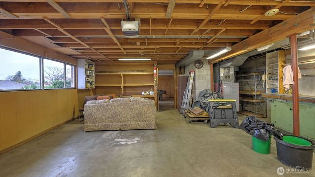 1401 Lincoln Avenue NE, Renton, WA 98056